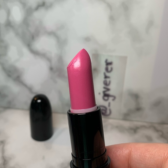 GOODBYE KISS Amplified Creme LE Lipstick MAC - Picture 5 of 14